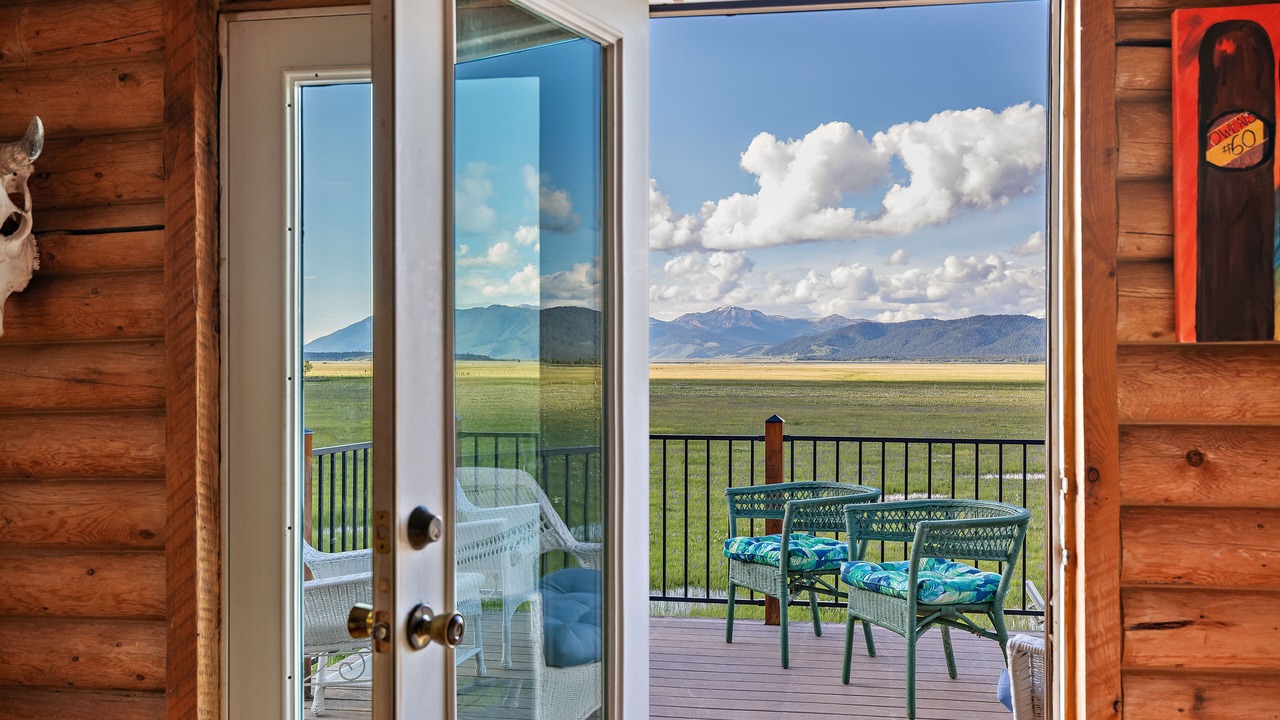 Photo of Patio Balcony in Island Park