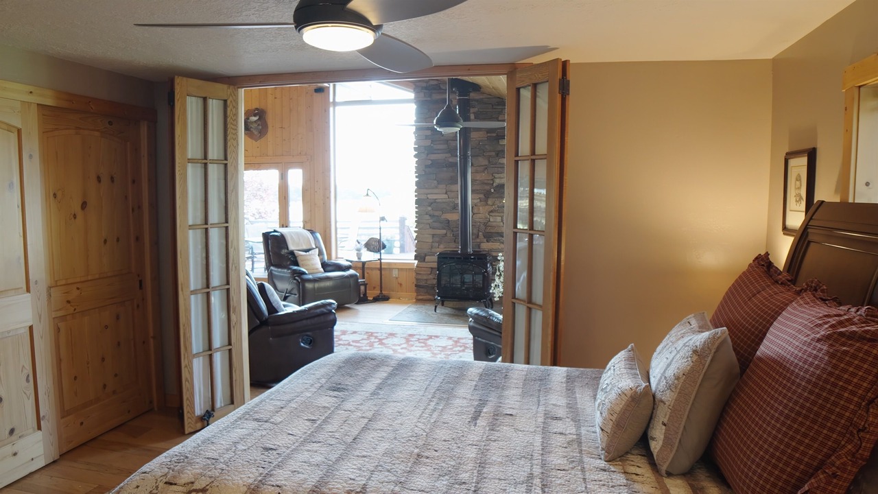Photo of Bedroom in Island Park