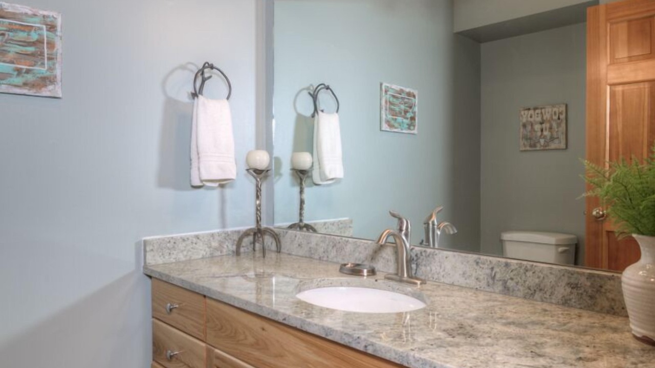 Photo of Bathroom in Saddle Ridge