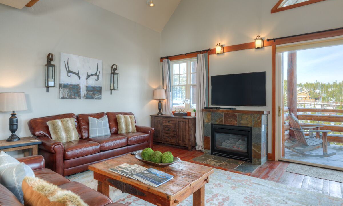 Photo of Livingroom in Saddle Ridge