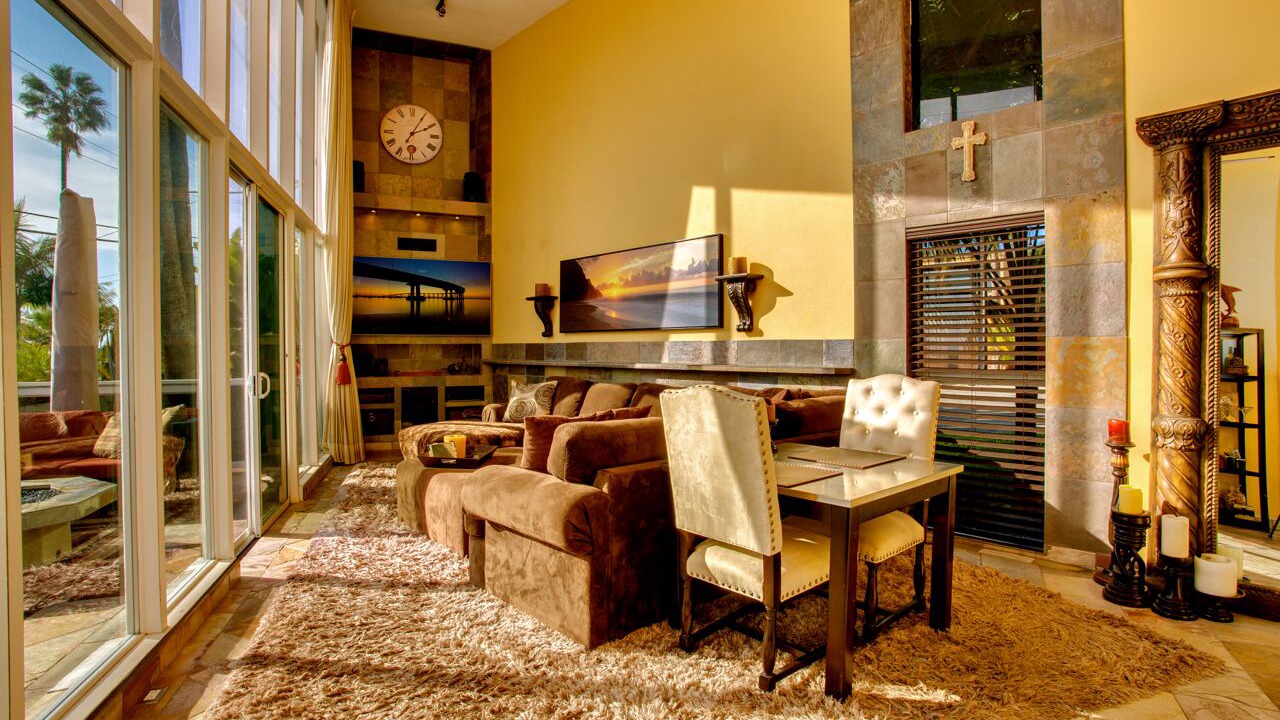 Photo of Livingroom in North Pacific Beach