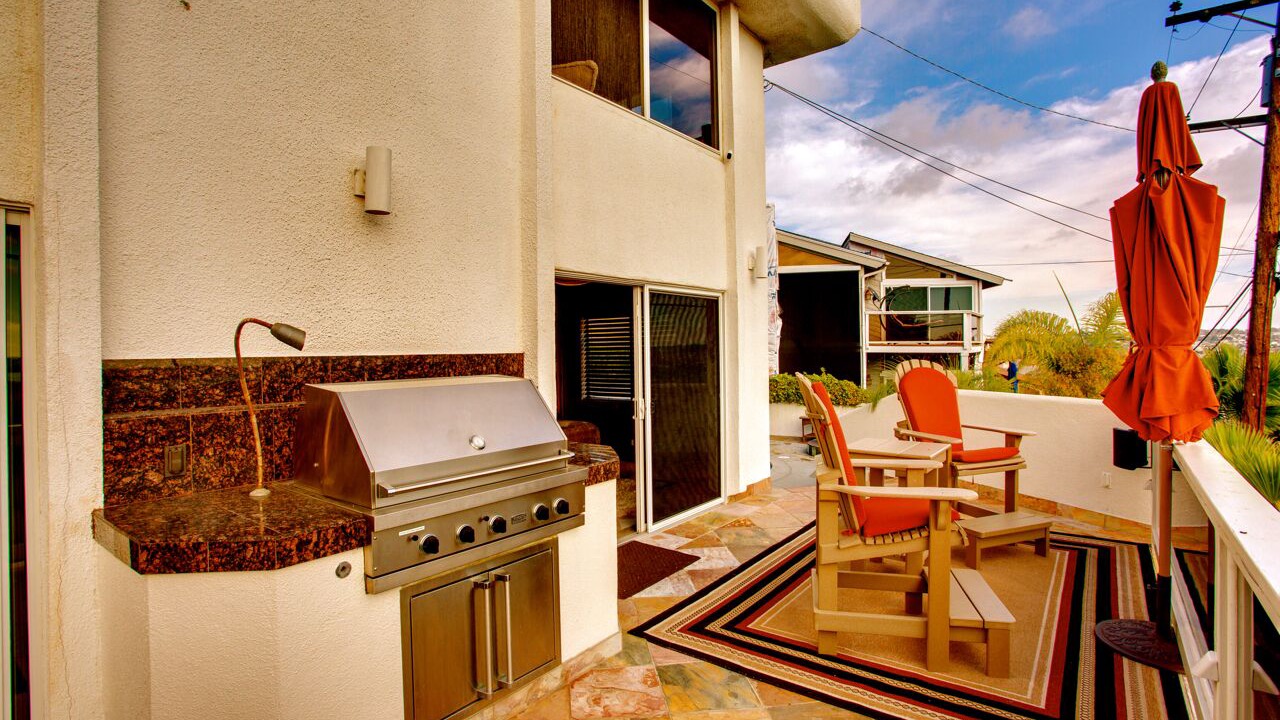 Photo of Patio Balcony in North Pacific Beach