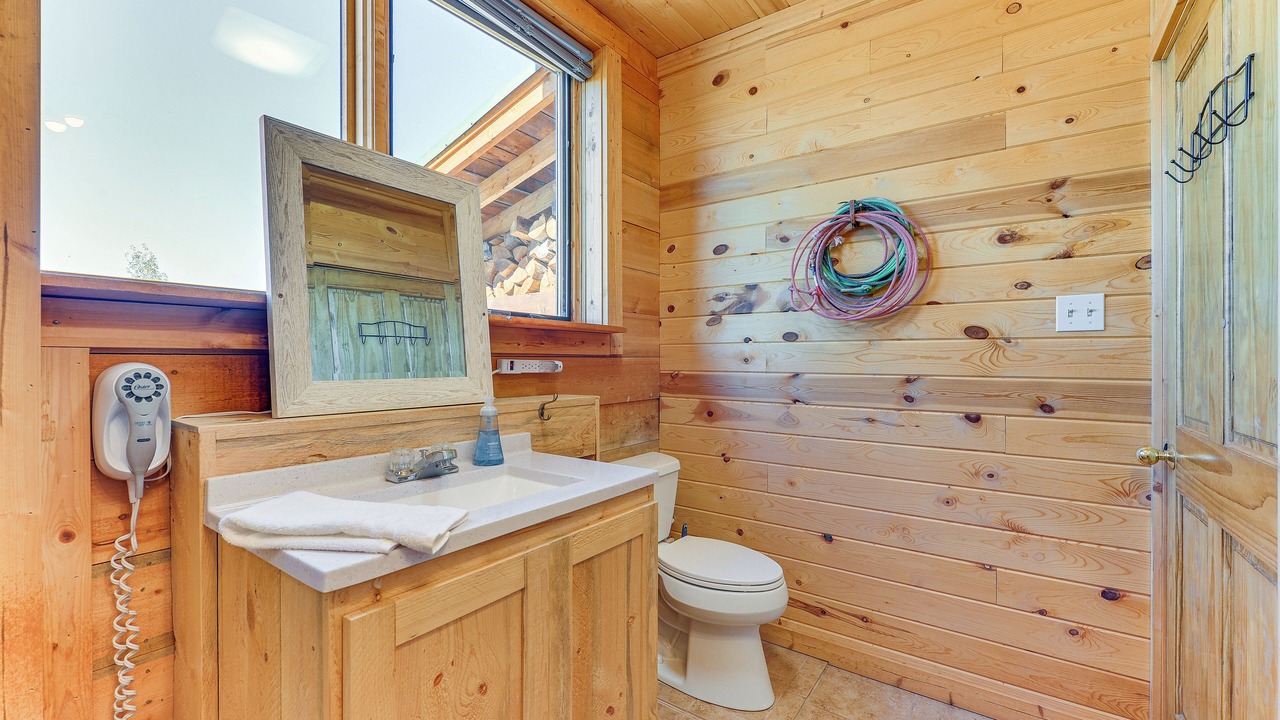 Photo of Bathroom in Cora