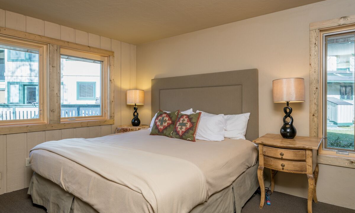 Photo of Bedroom in Warm Springs