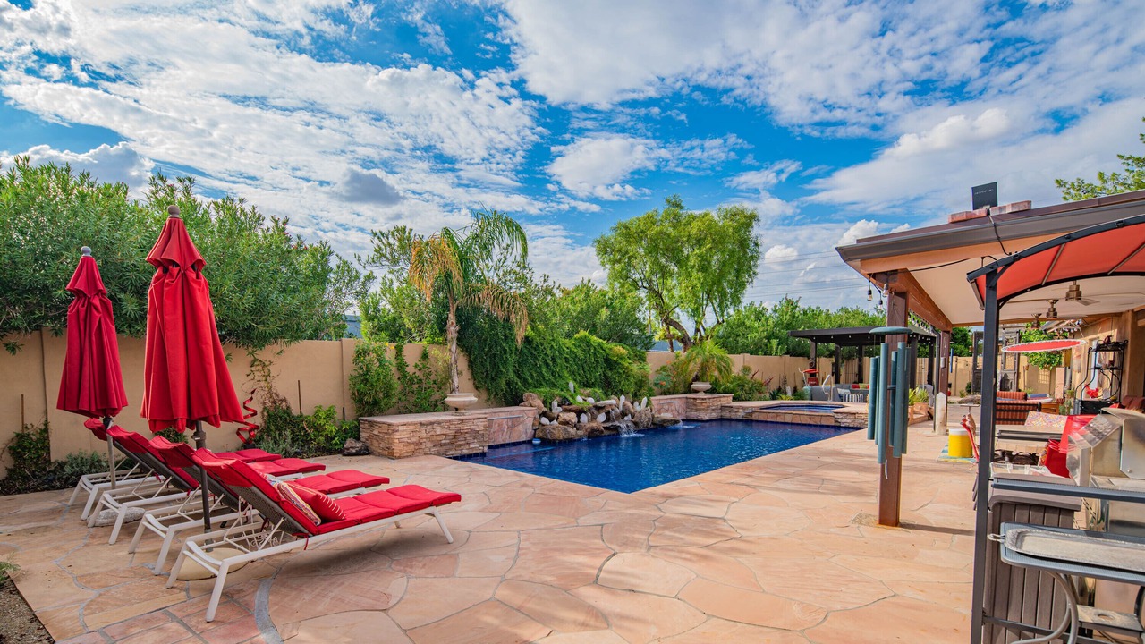 Photo of Outdoor in Paradise Valley Village