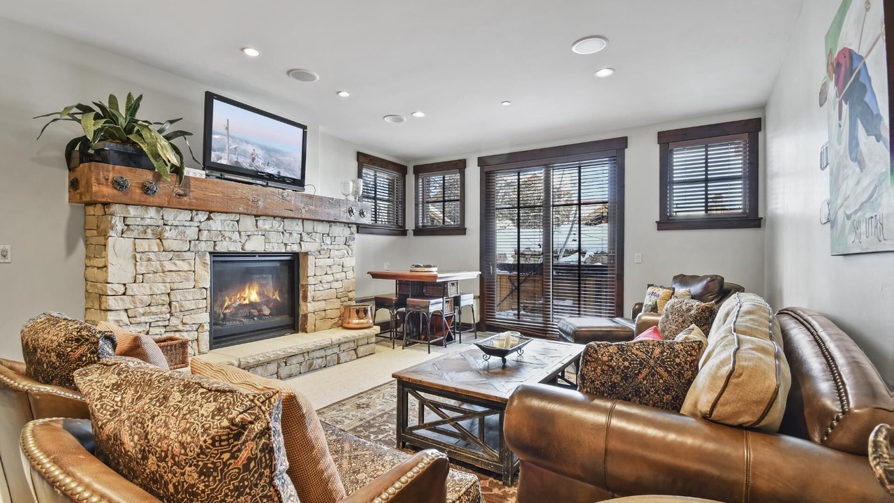 Photo of Livingroom in North Park City