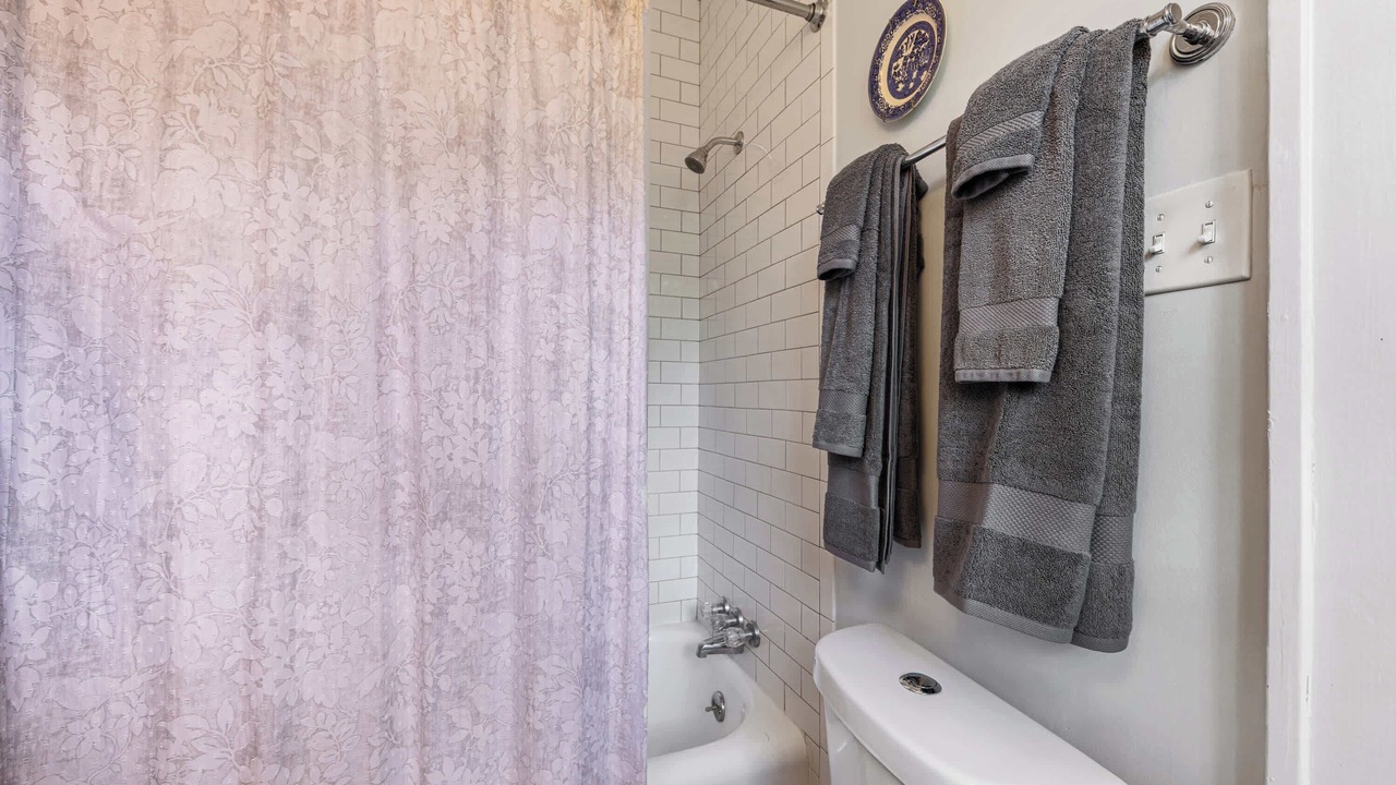 Photo of Bathroom in Cherry