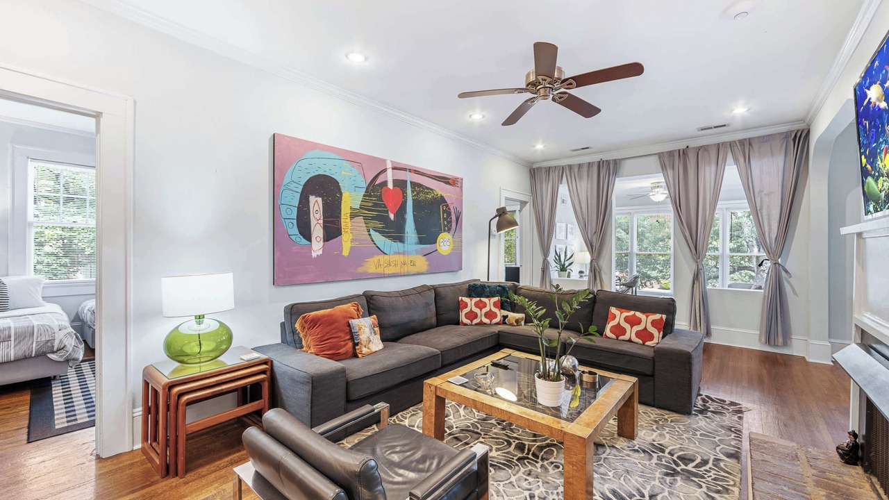 Photo of Livingroom in Cherry