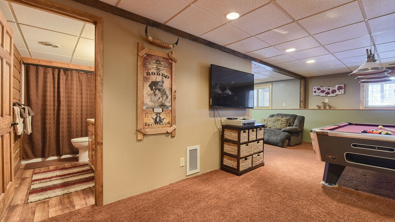 Photo of Bedroom in Lead