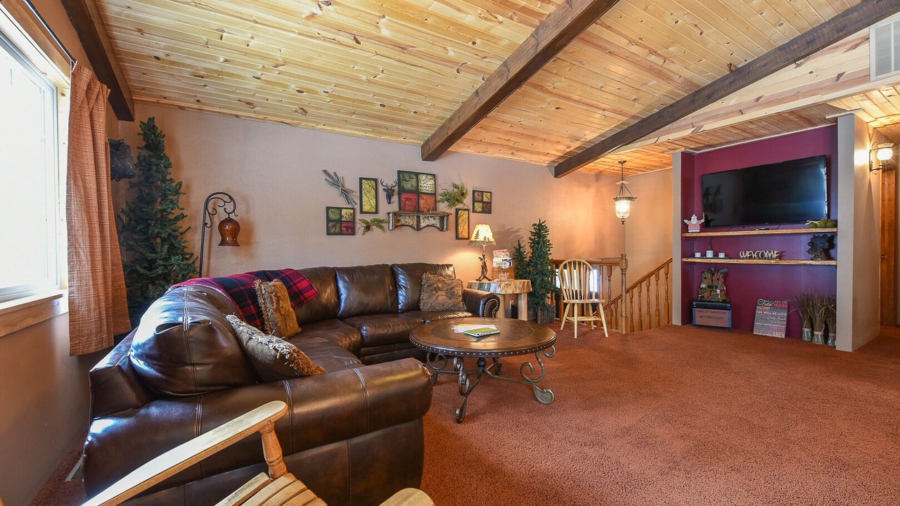 Photo of Livingroom in Lead
