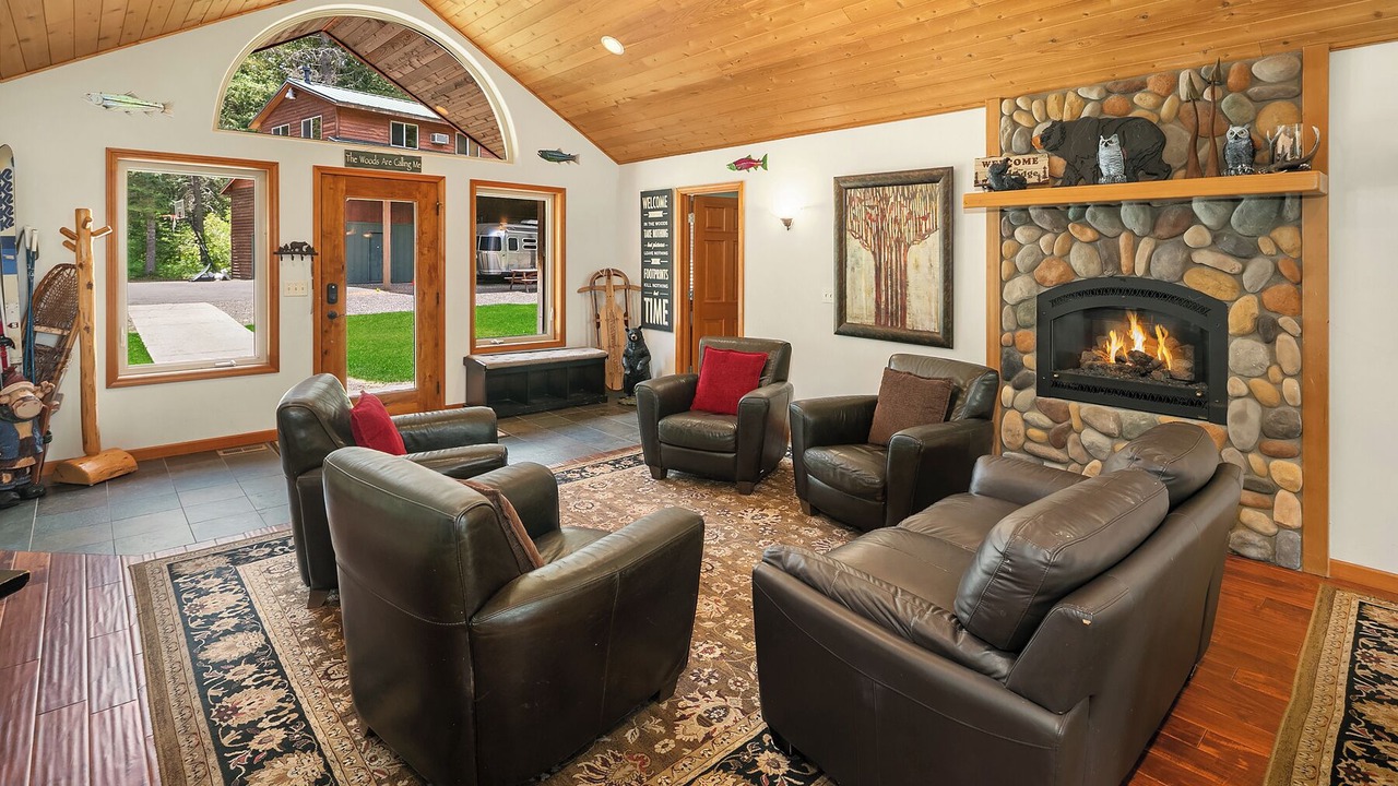 Photo of Livingroom in Cle Elum