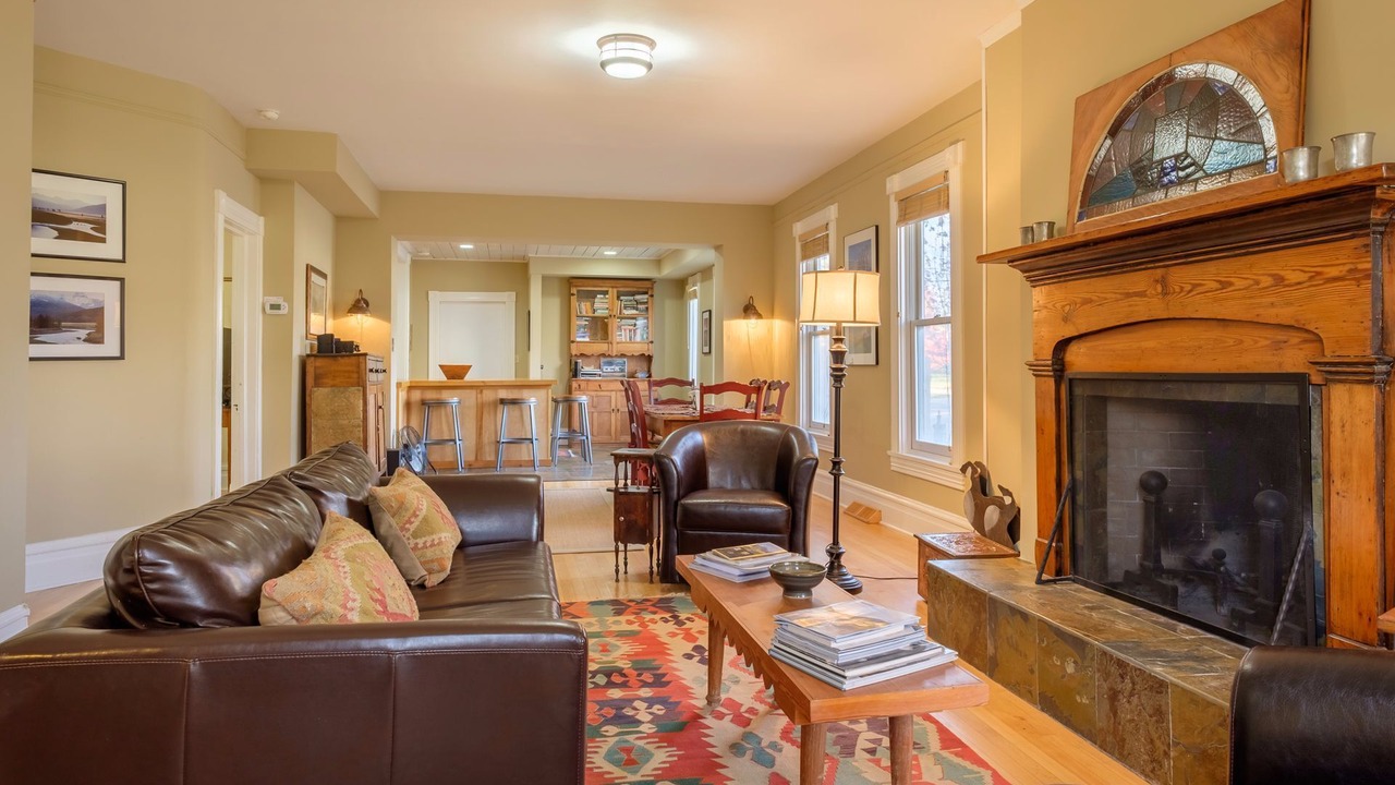 Photo of Livingroom in Livingston