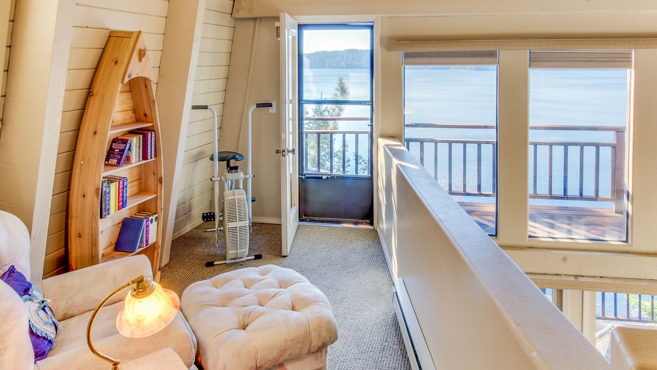 Photo of Livingroom in Harrison