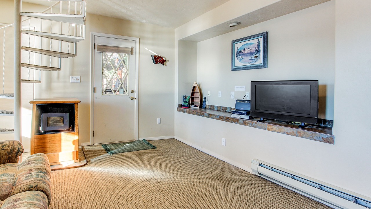 Photo of Livingroom in Harrison