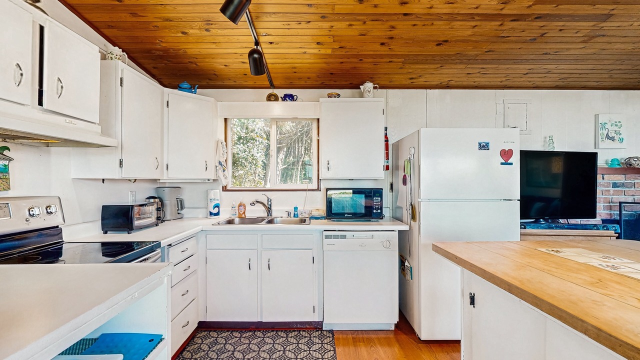 Photo of Kitchen in Yachats