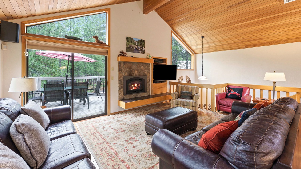 Photo of Livingroom in Sunriver