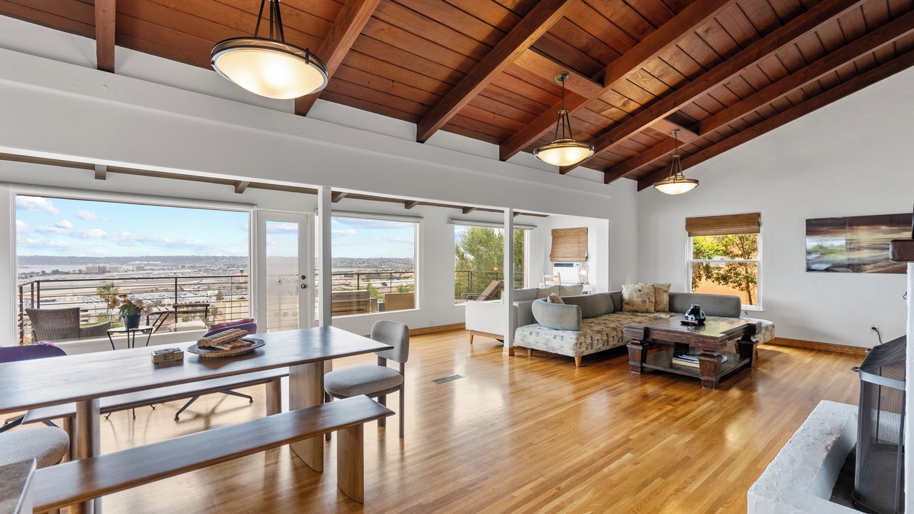 Photo of Livingroom in Middletown