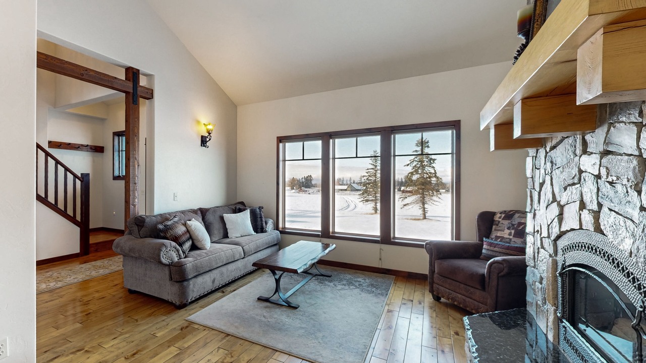 Photo of Livingroom in Columbia Falls