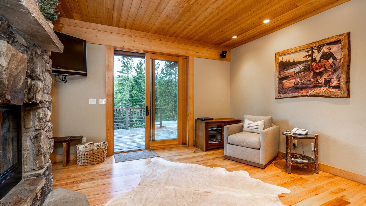 Photo of Livingroom in Gallatin Gateway