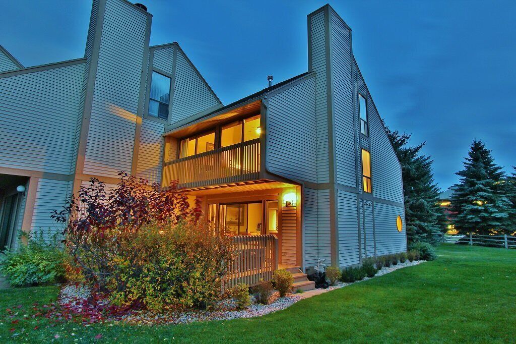 Photo of Outdoor in Park Meadows