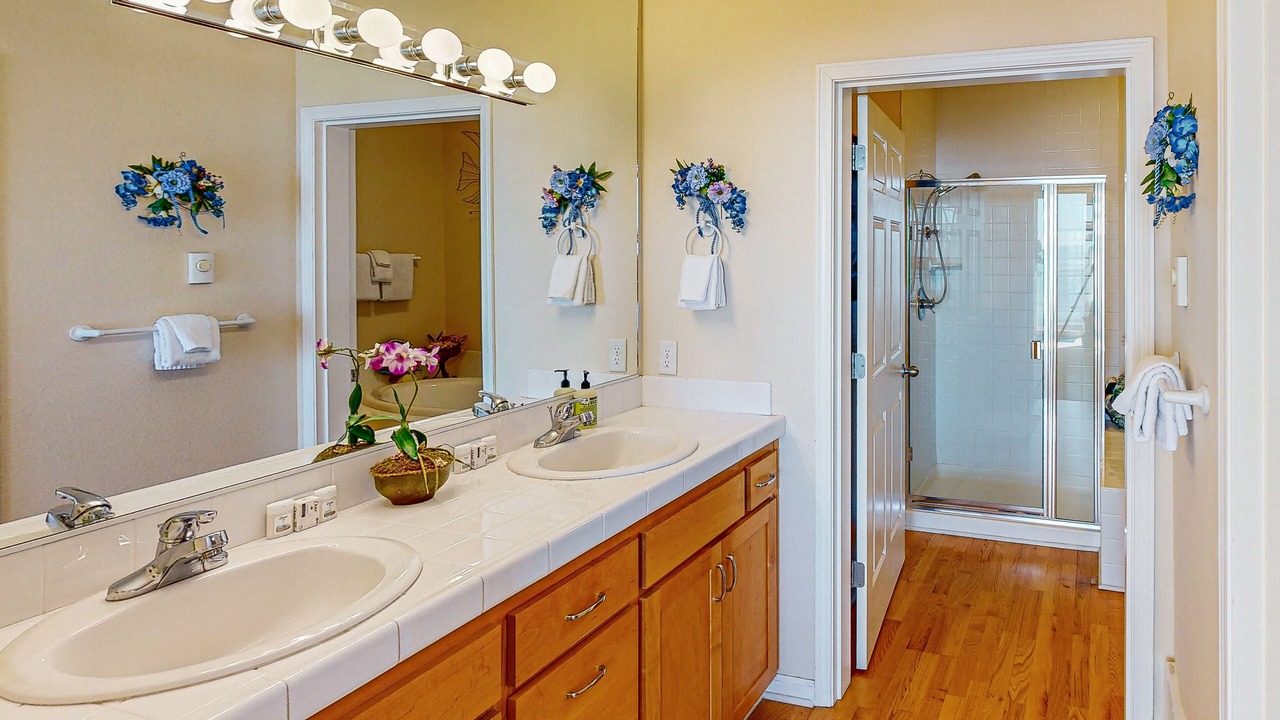 Photo of Bathroom in Depoe Bay