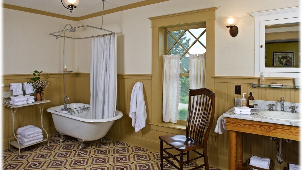 Photo of Bathroom in Ennis