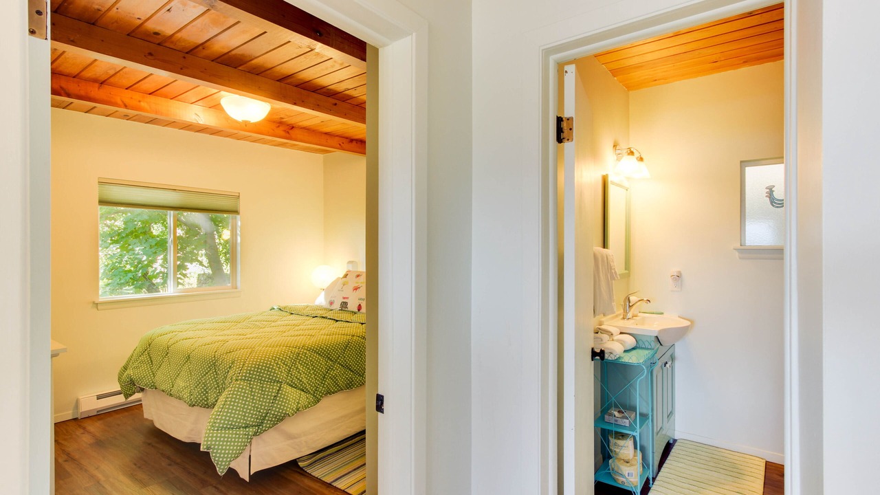 Photo of Bedroom in East Hope