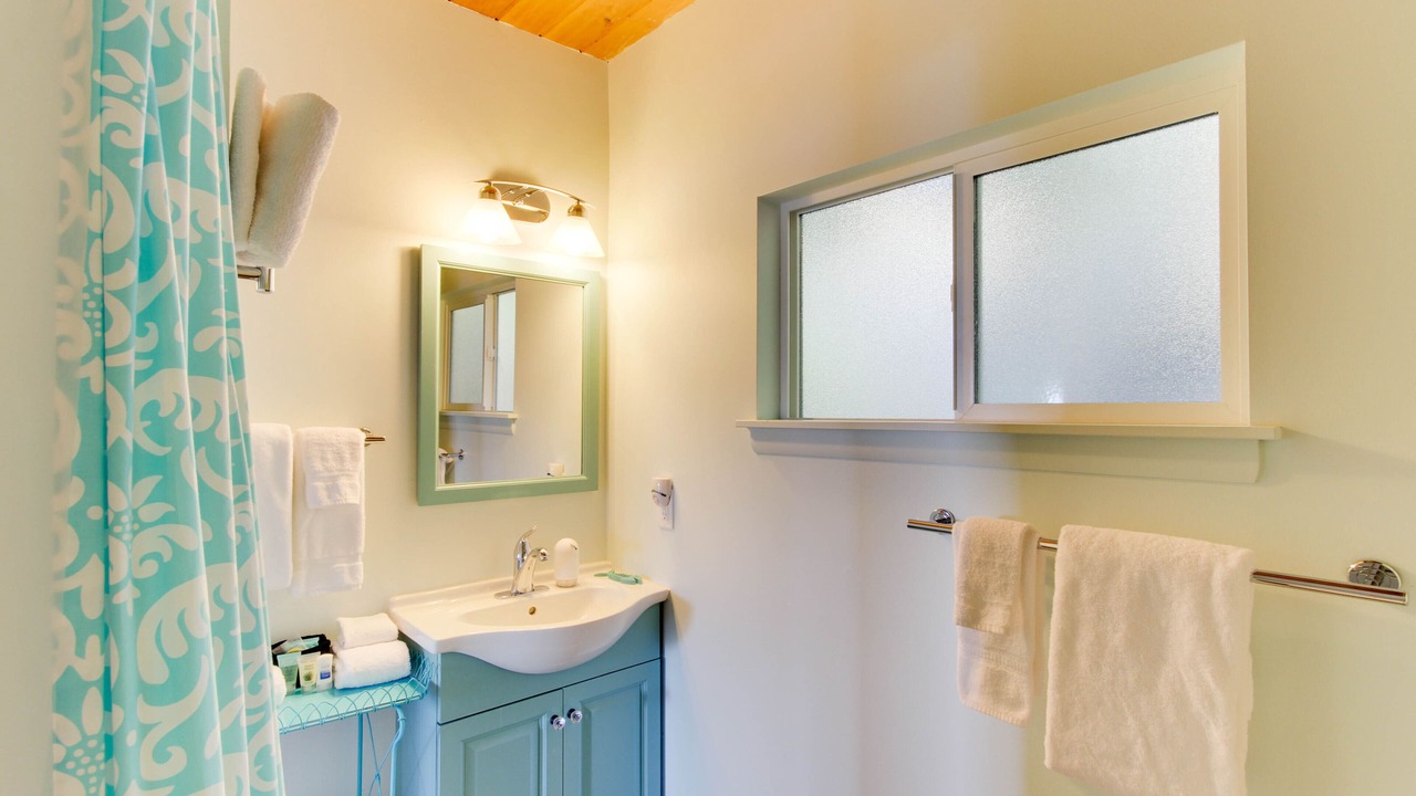 Photo of Bathroom in East Hope
