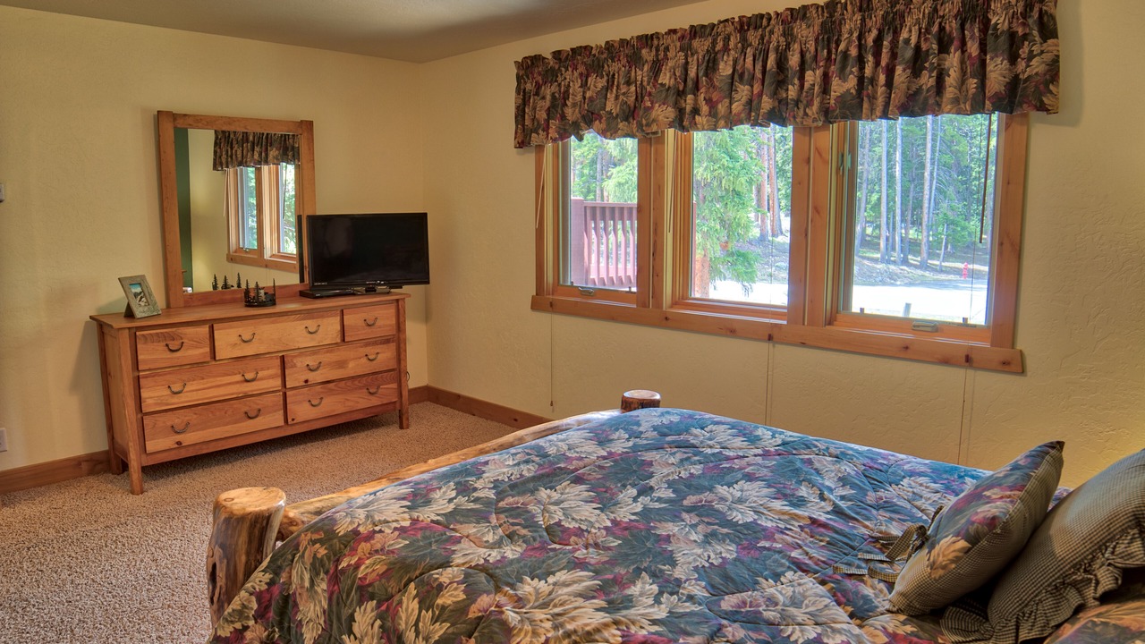 Photo of Bedroom in Blue River