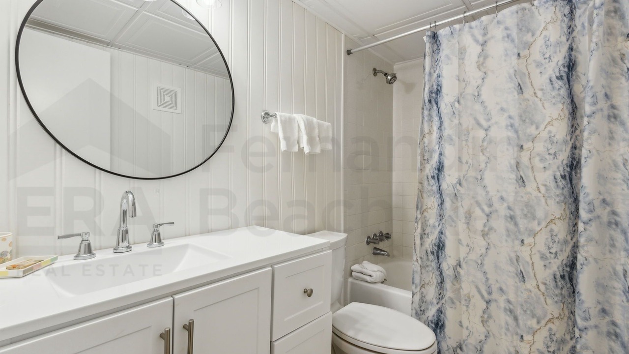 Photo of Bathroom in Fernandina Beach