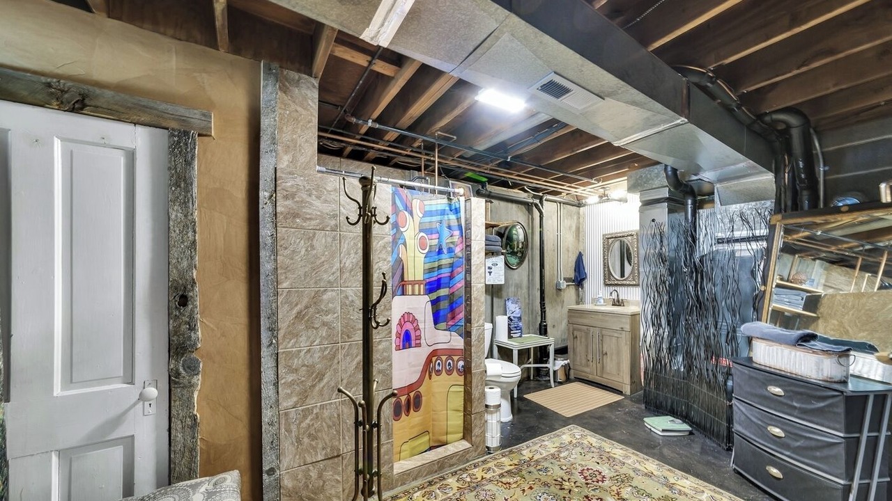 Photo of Bathroom in Deadwood