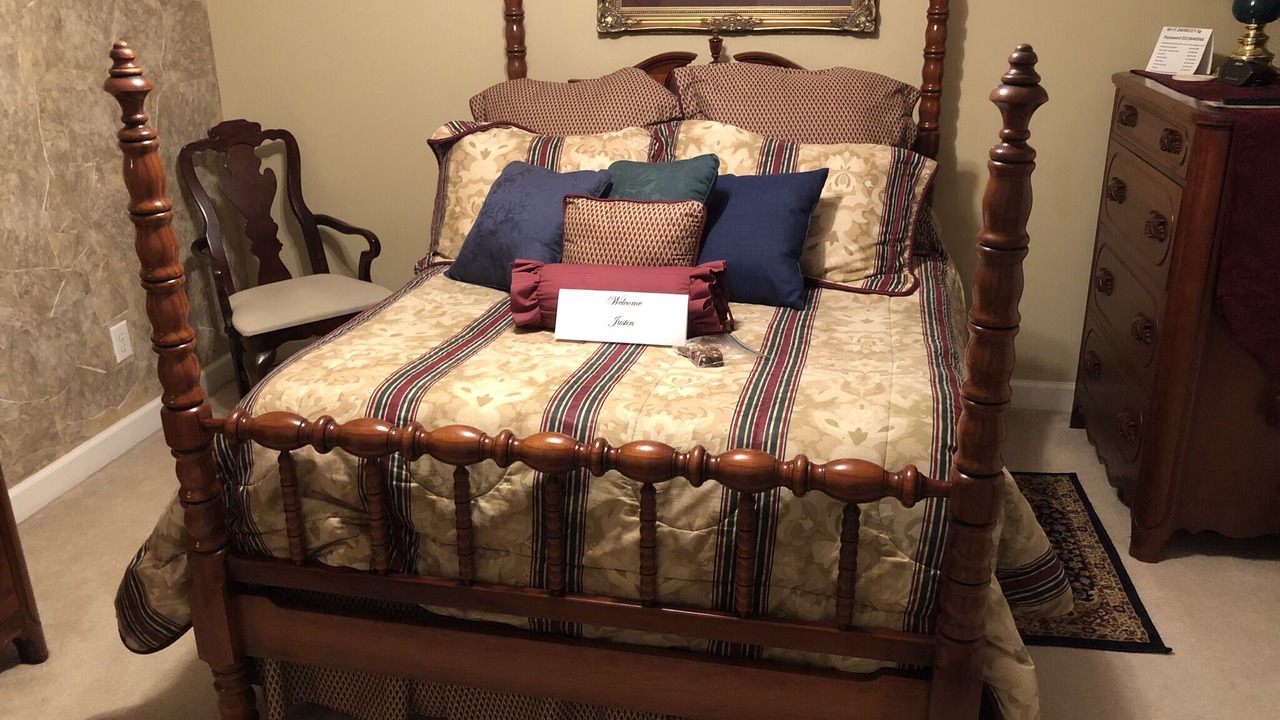 Photo of Bedroom in Hendersonville