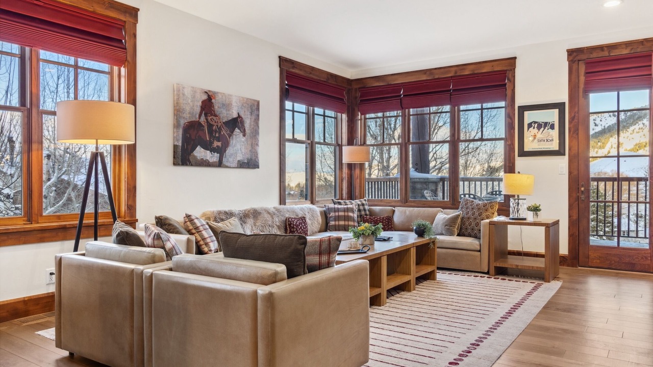 Photo of Livingroom in Jackson