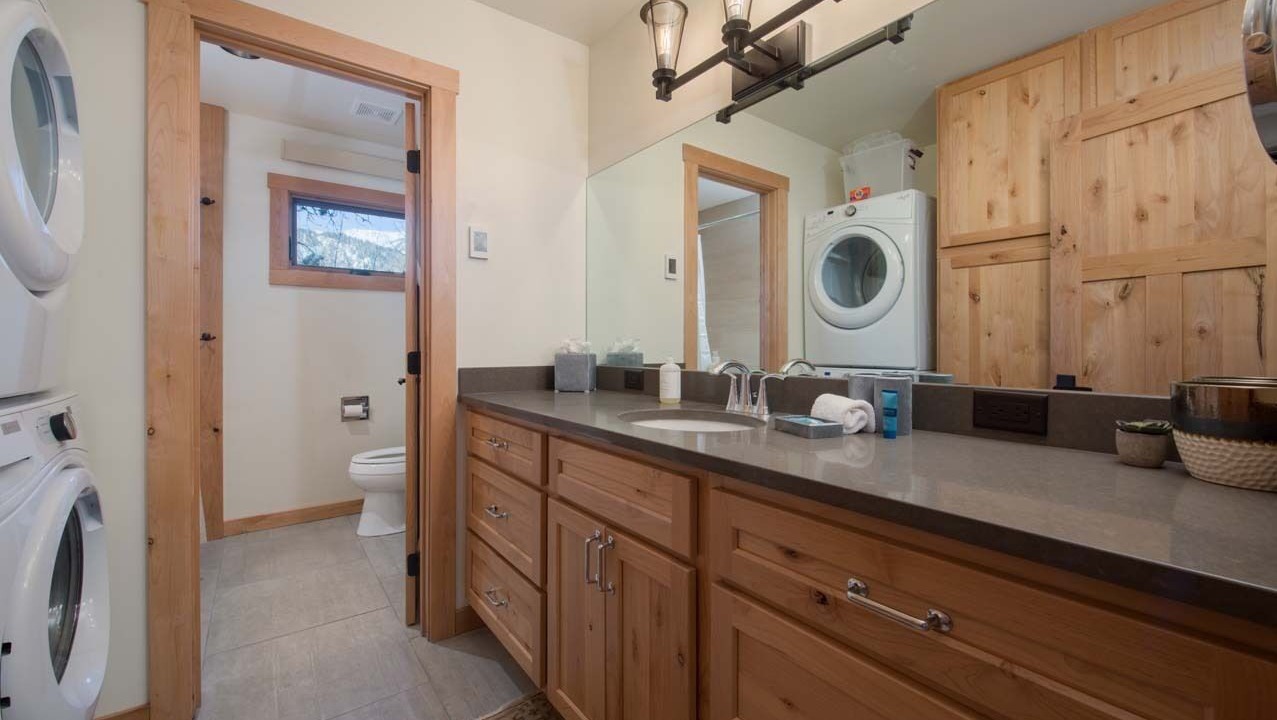Photo of Bathroom in Teton Pines