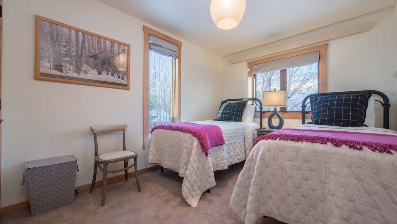 Photo of Bedroom in Teton Pines