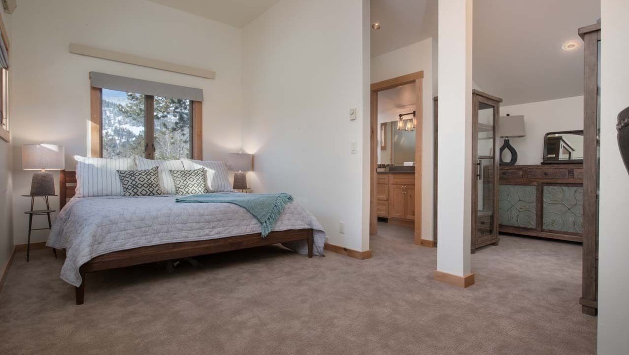 Photo of Bedroom in Teton Pines