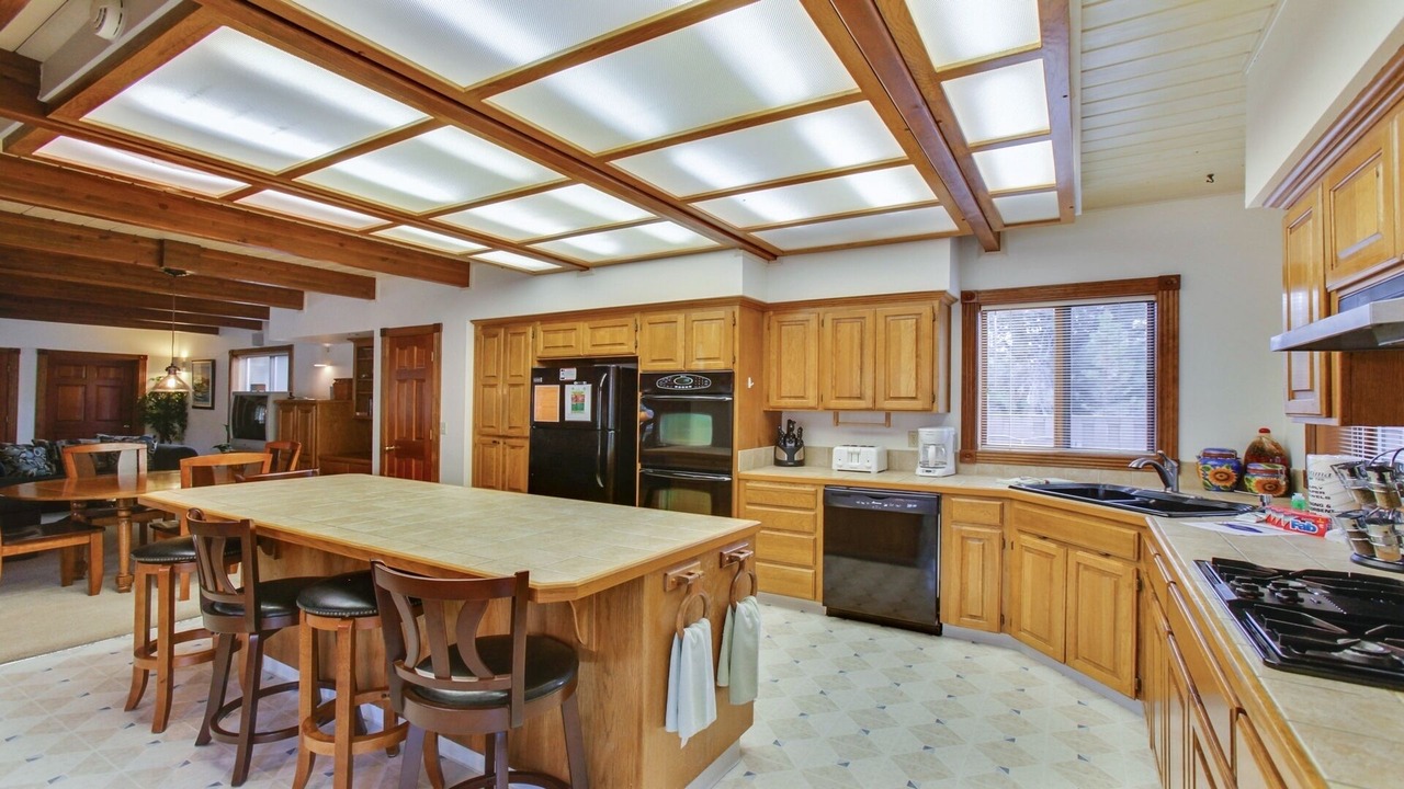 Photo of Kitchen in Sunriver