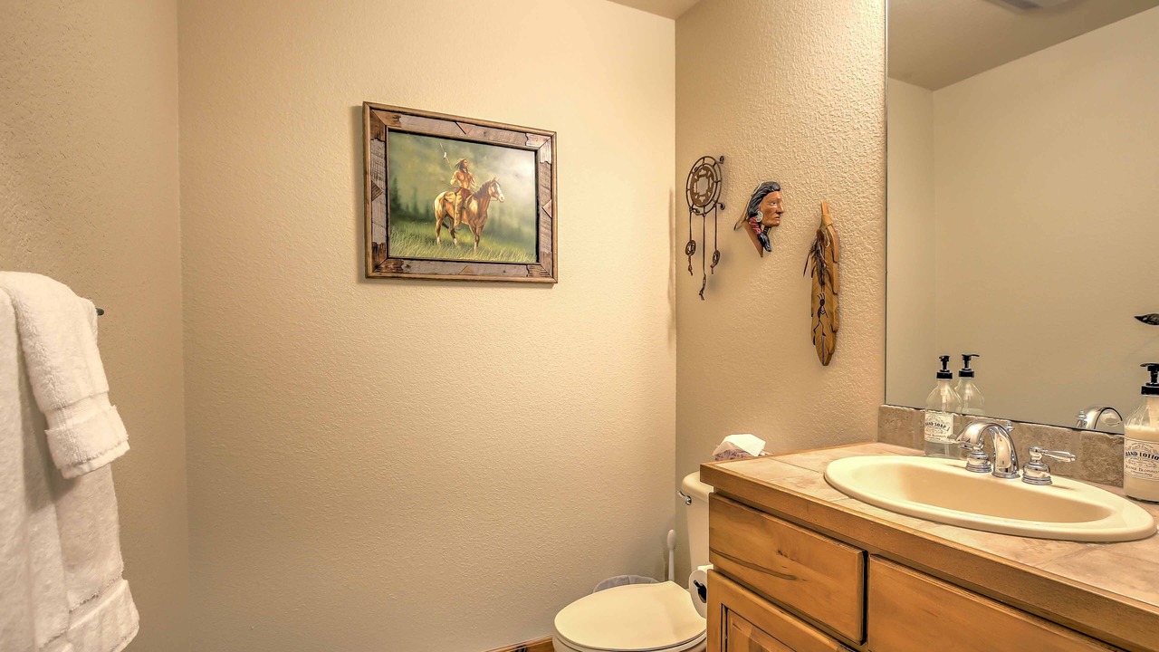 Photo of Bathroom in Four O'Clock