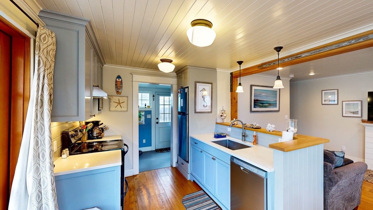 Photo of Kitchen in Rockaway Beach