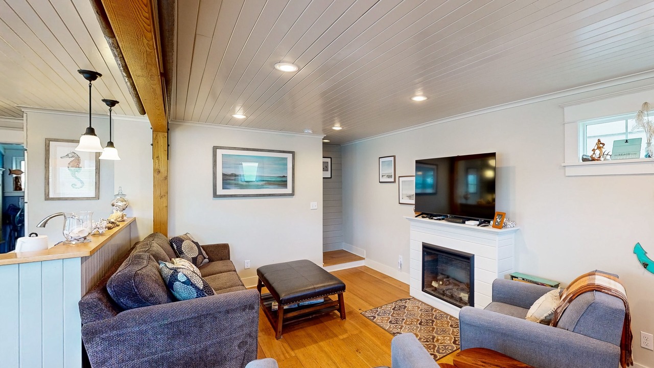 Photo of Livingroom in Rockaway Beach