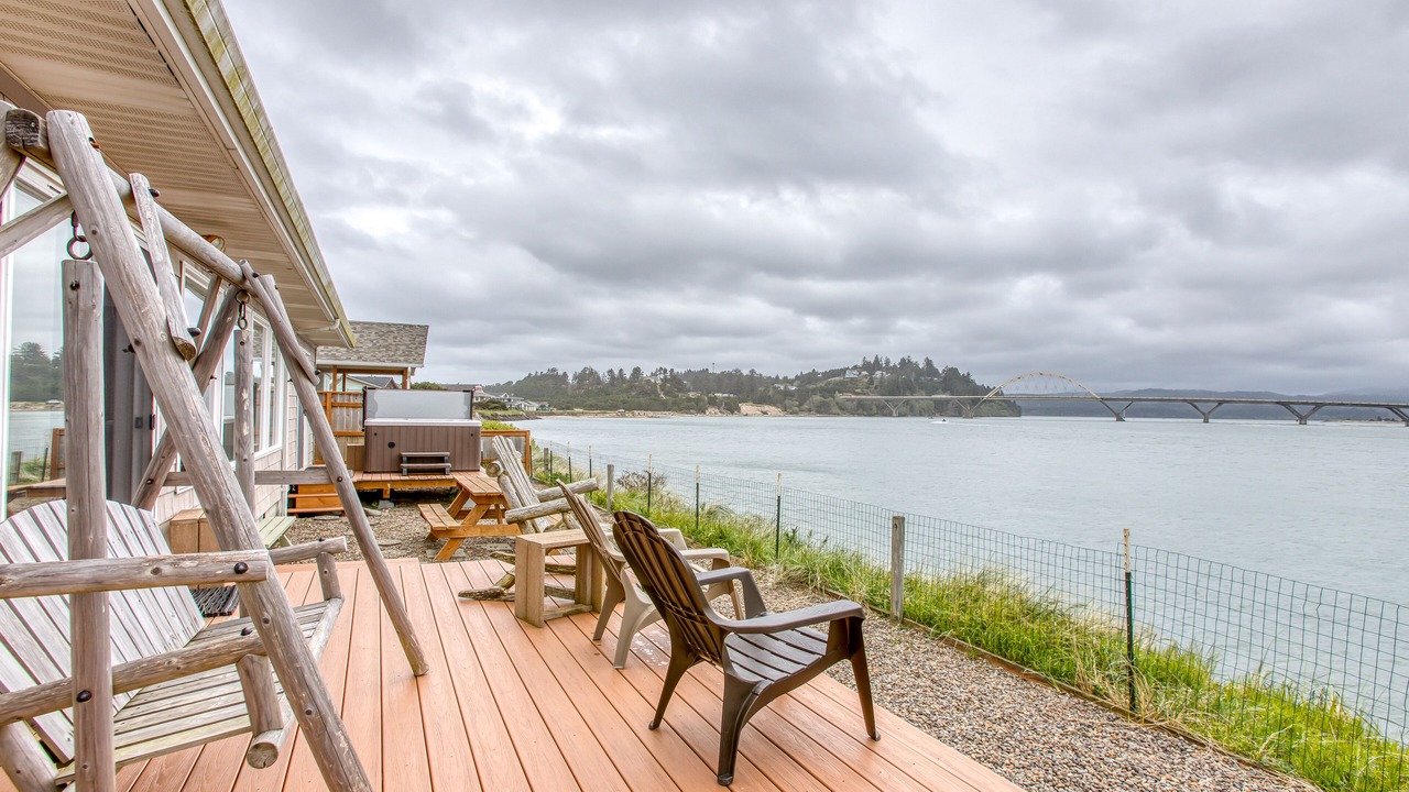 Photo of Patio Balcony in Bayshore