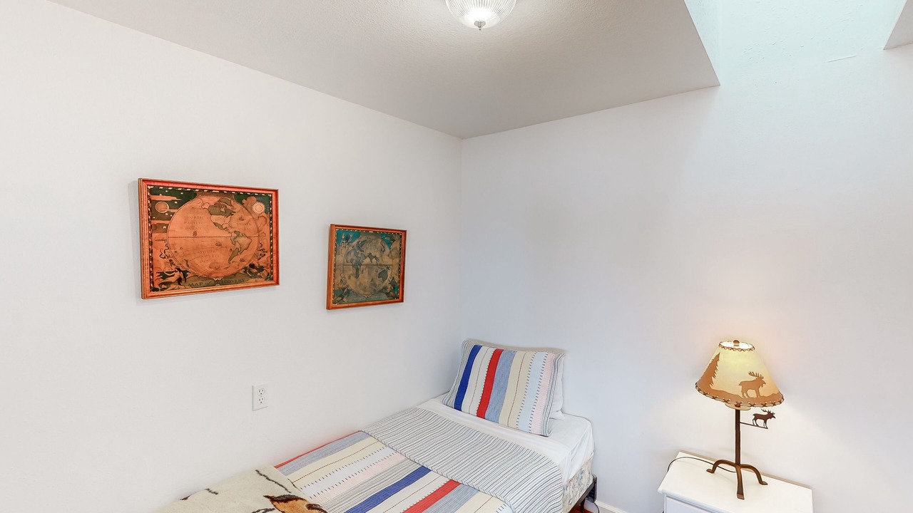 Photo of Bedroom in Bayshore