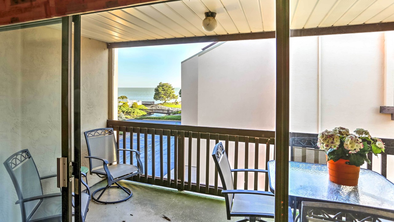 Photo of Patio Balcony in Port Clinton