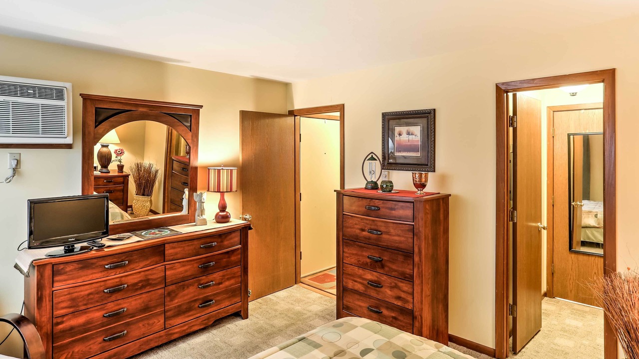 Photo of Bedroom in Port Clinton