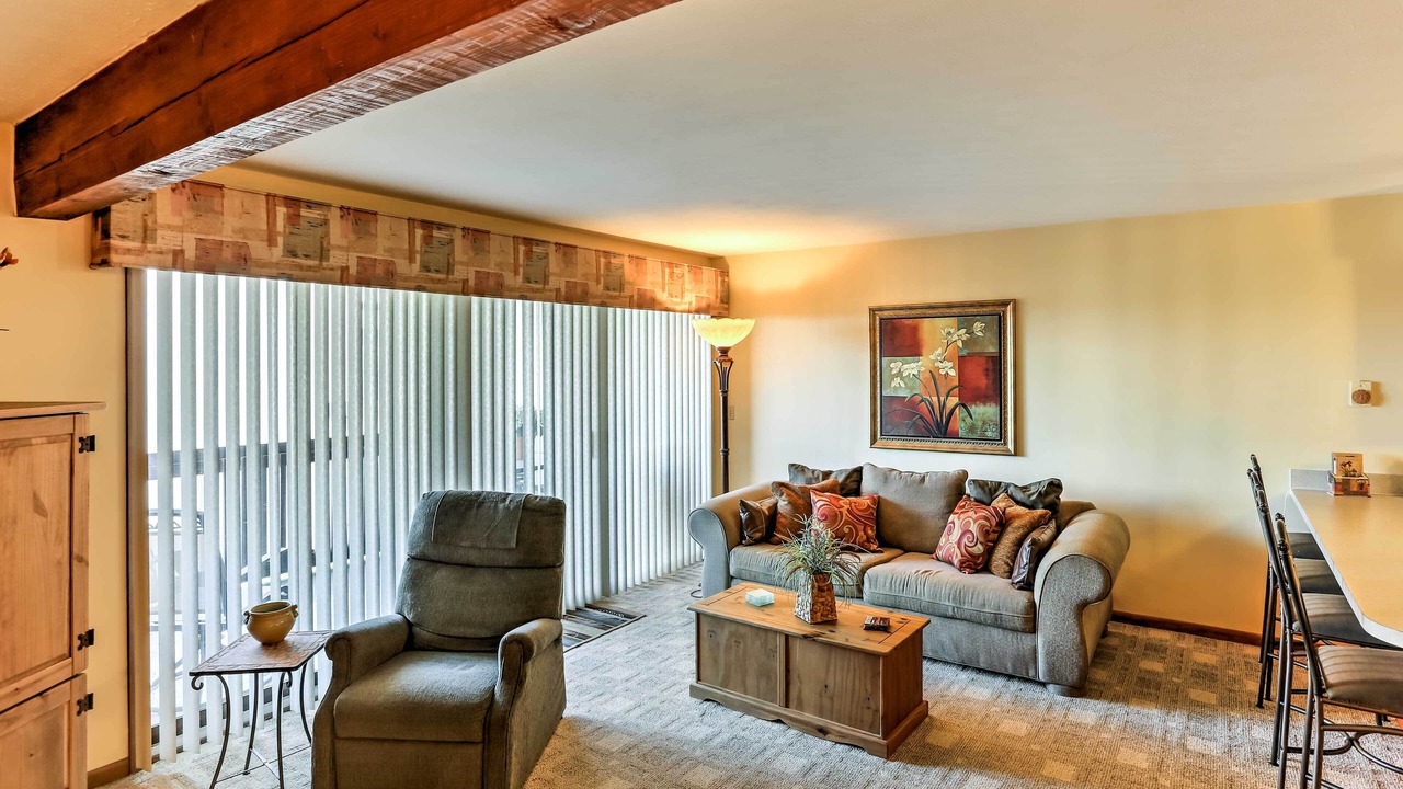 Photo of Livingroom in Port Clinton