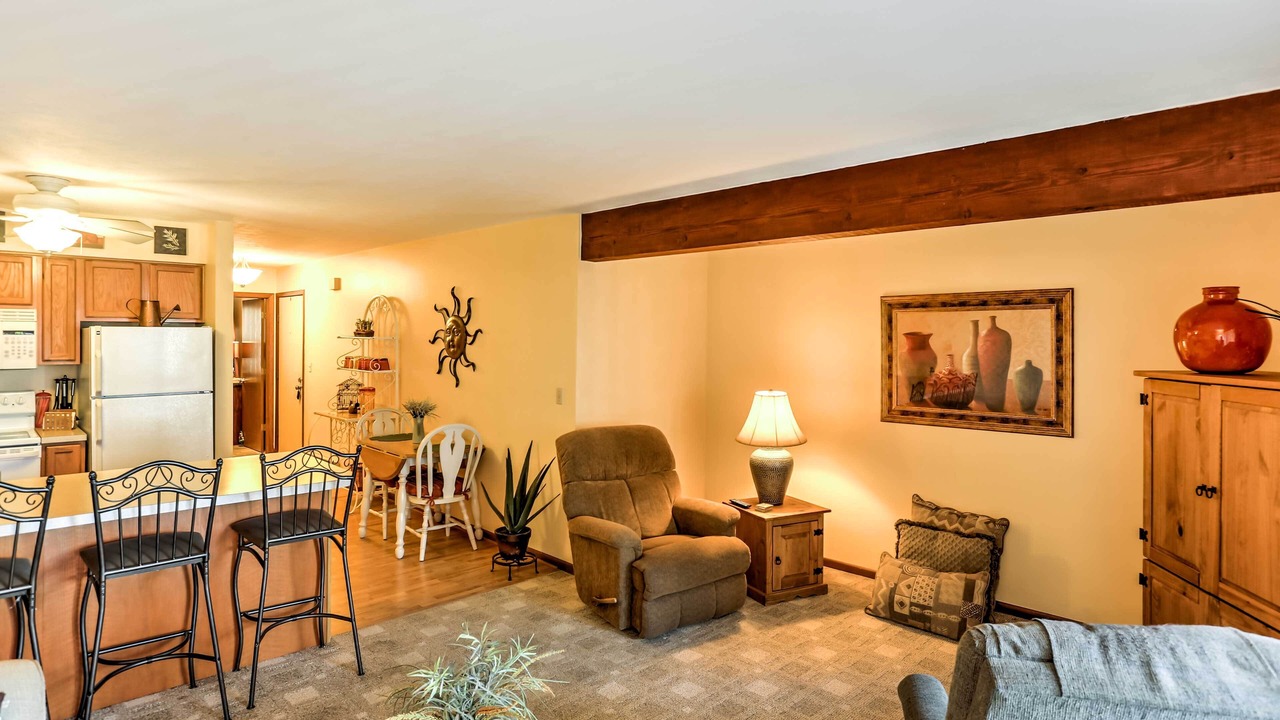 Photo of Livingroom in Port Clinton