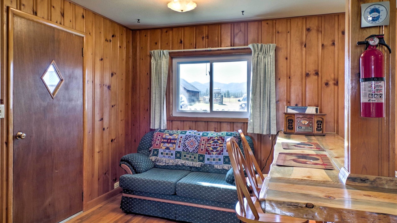 Photo of Livingroom in New Meadows