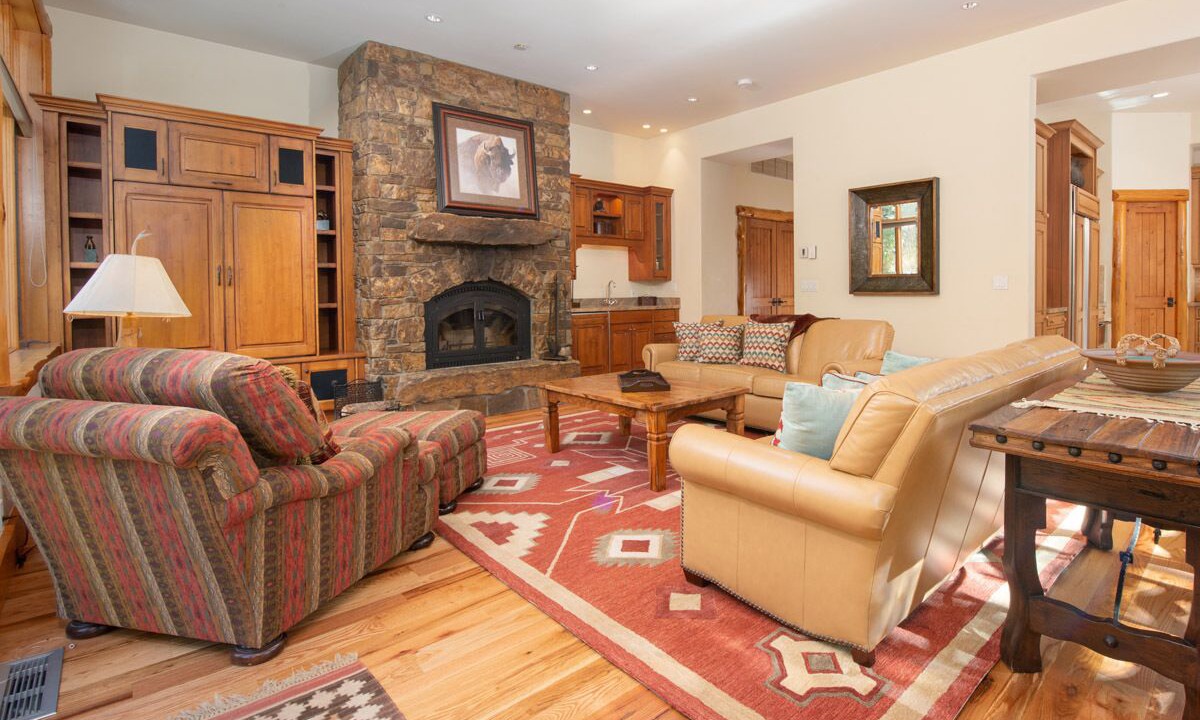 Photo of Livingroom in Granite Ridge