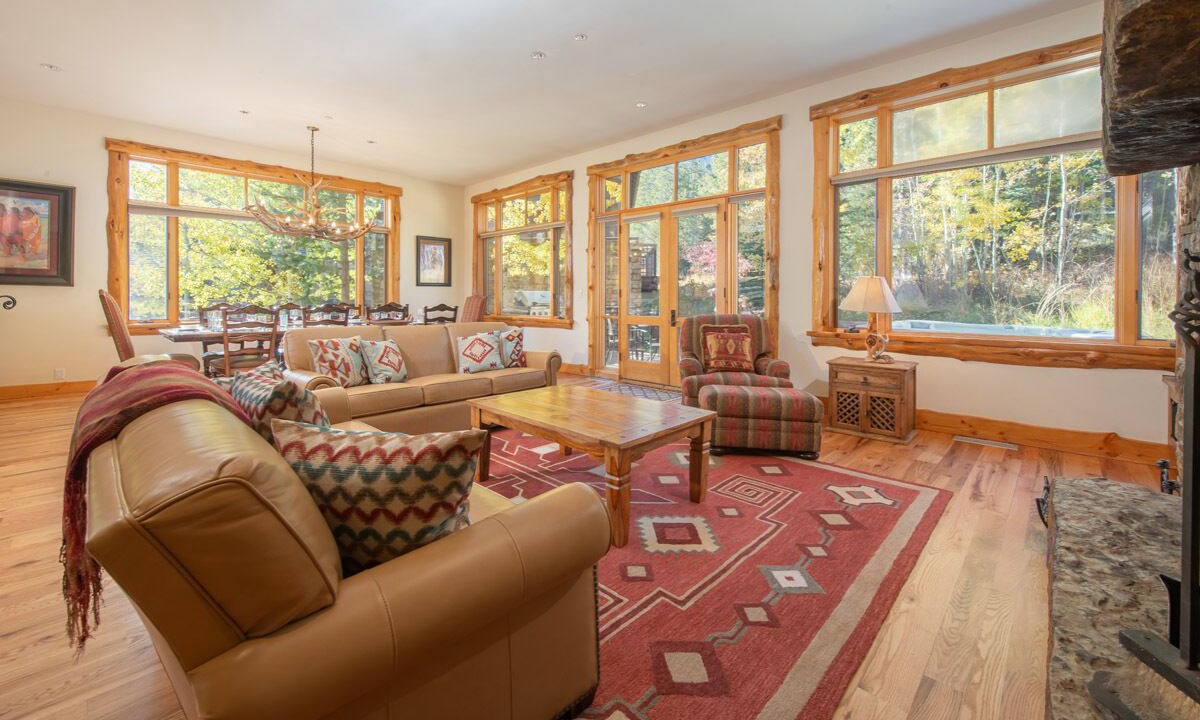 Photo of Livingroom in Granite Ridge