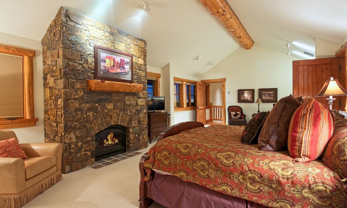Photo of Bedroom in Granite Ridge